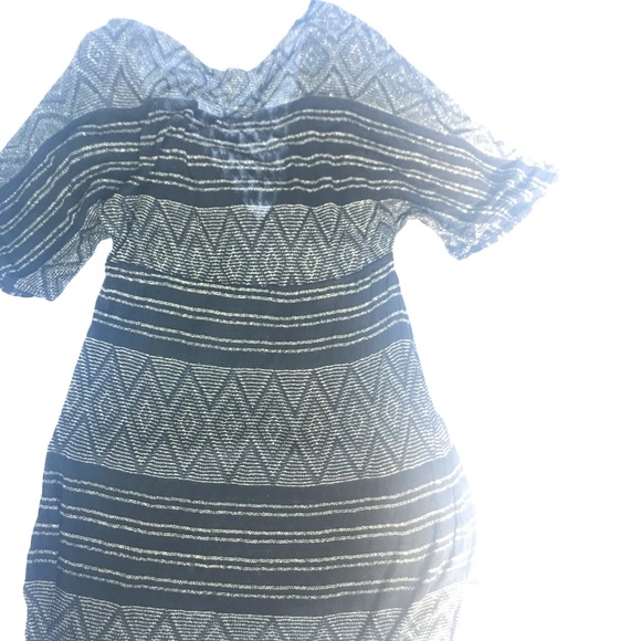 Beach Coverup | Semi-Sheer - Picture 4 of 4